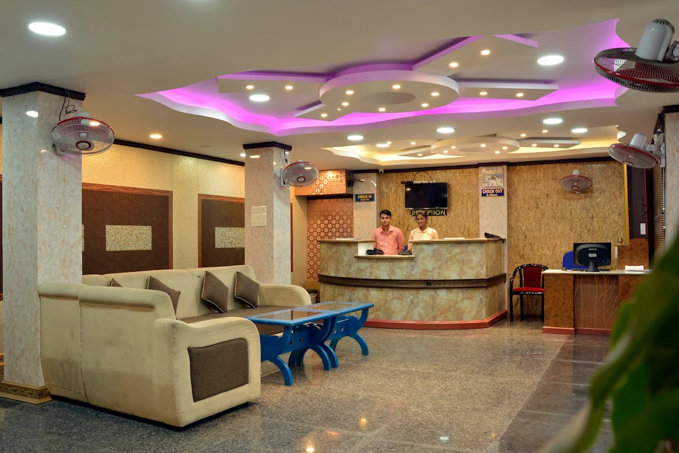 elite square lobby 2